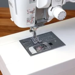 Handi Quilter HQ Stitch 610 Sewing Machine -Sewing Supplies Store handi quilter hq stitch 610 sewing machine sewing serger embroidery machines 826353