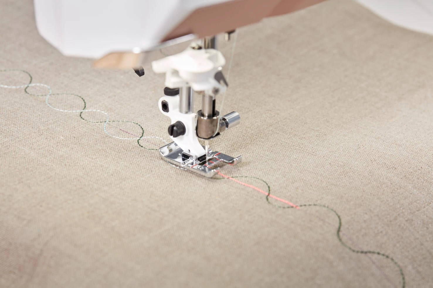 Husqvarna Viking Designer Epic 2 Sewing, Quilting & Embroidery Machine 14 Husqvarna Viking Designer Epic 2 Sewing, Quilting & Embroidery Machine - Image 12