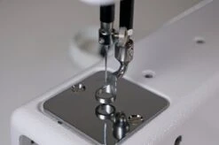 Handi Quilter Moxie 15" Longarm Quilting Machine -Sewing Supplies Store moxie quilting machine sewing serger embroidery machines 786262