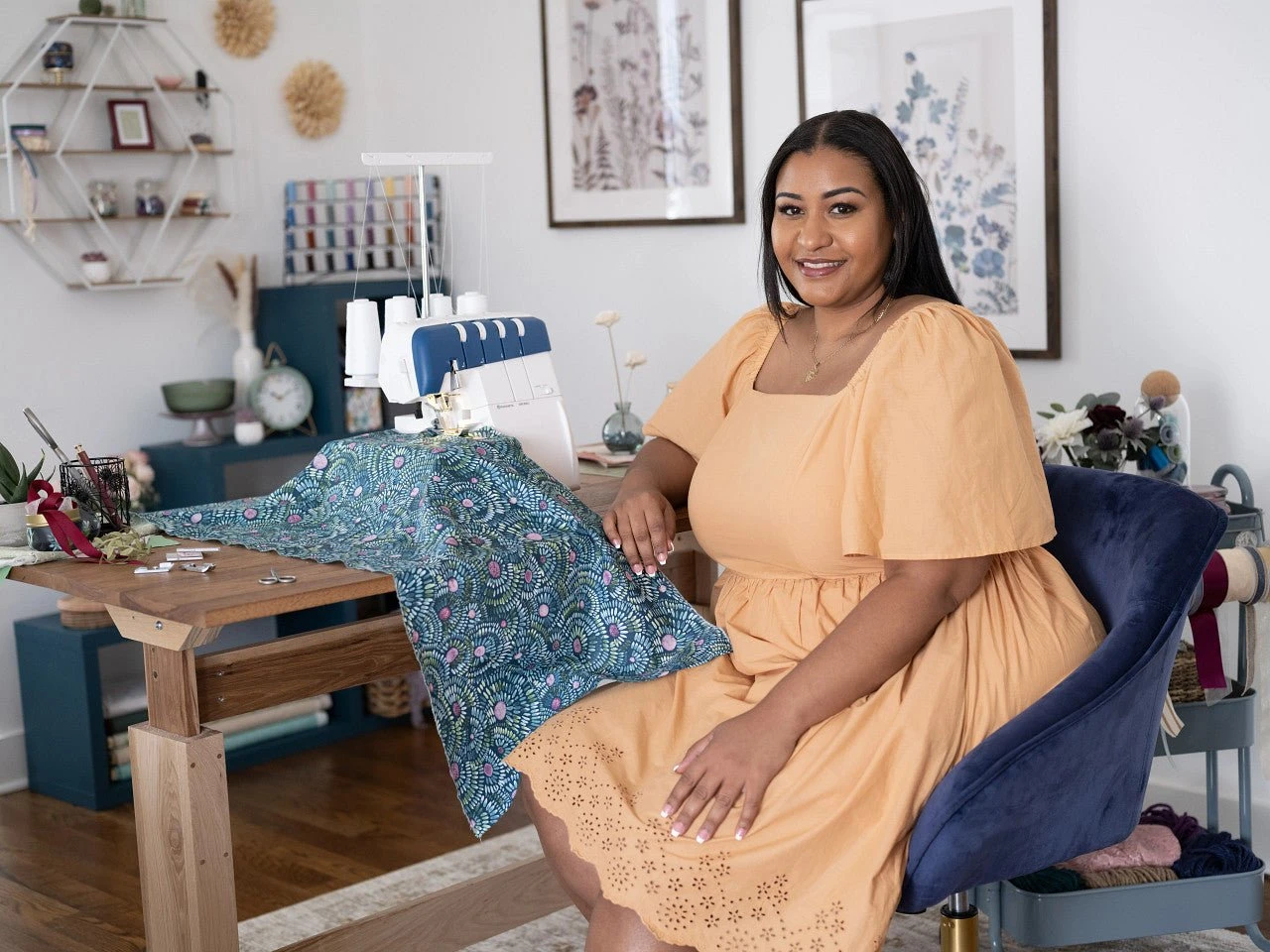 Viking Amber Air S 400 Air Threading Serger 8 Viking Amber Air S 400 Air Threading Serger - Image 6