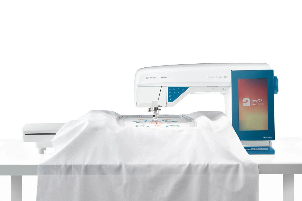 Viking Designer Sapphire 85 Sewing And Embroidery Machine 4 Viking Designer Sapphire 85 Sewing And Embroidery Machine - Image 2