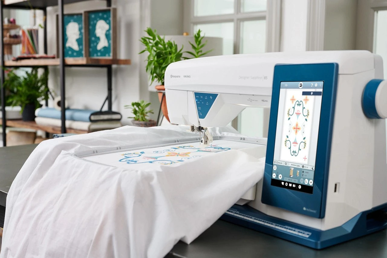 Viking Designer Sapphire 85 Sewing And Embroidery Machine 11 Viking Designer Sapphire 85 Sewing And Embroidery Machine - Image 9