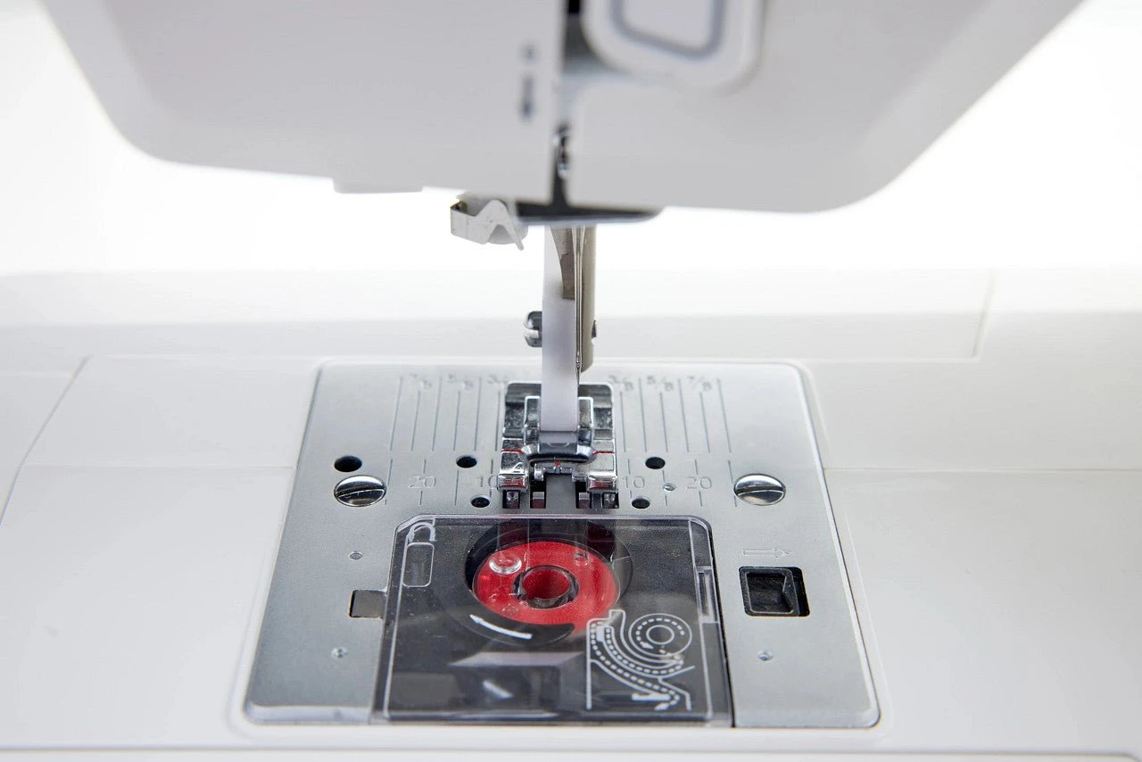 Viking Onyx 15 Sewing Machine 8 Viking Onyx 15 Sewing Machine - Image 6